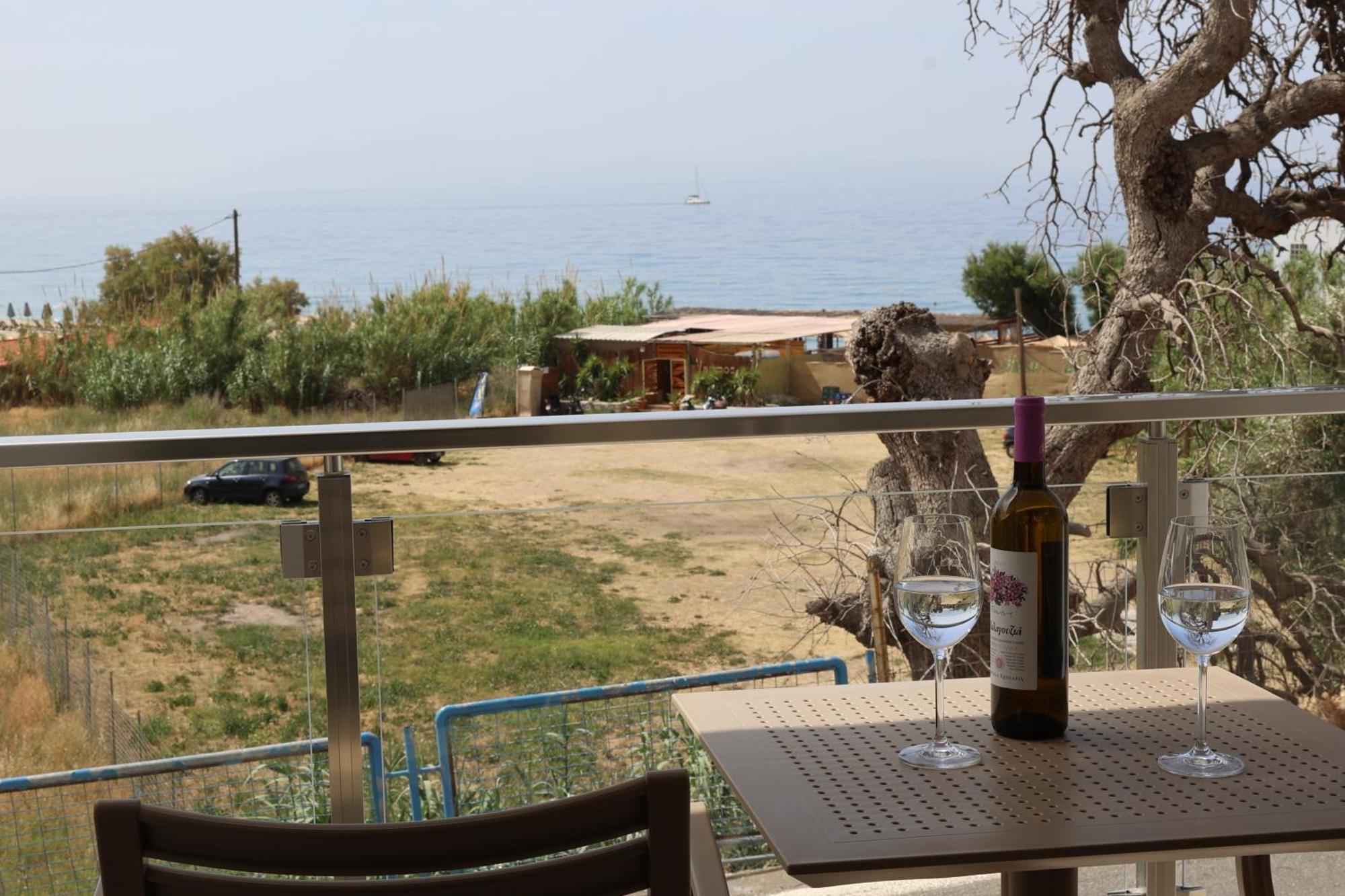 Ocean View Studios And Luxury Rooms Plomari Exteriér fotografie
