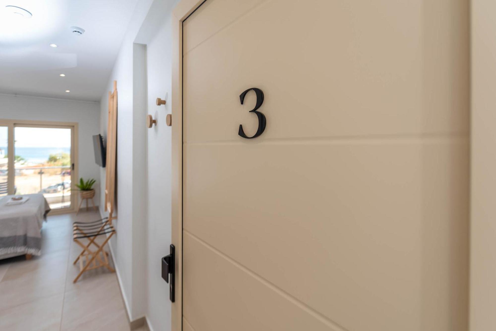 Ocean View Studios And Luxury Rooms Plomari Exteriér fotografie